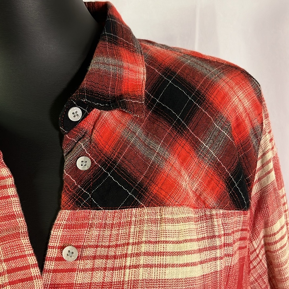 C&C California Chrysanthemum Red Mixed Plaid High Low Button Down Shirt - Picture 6 of 16